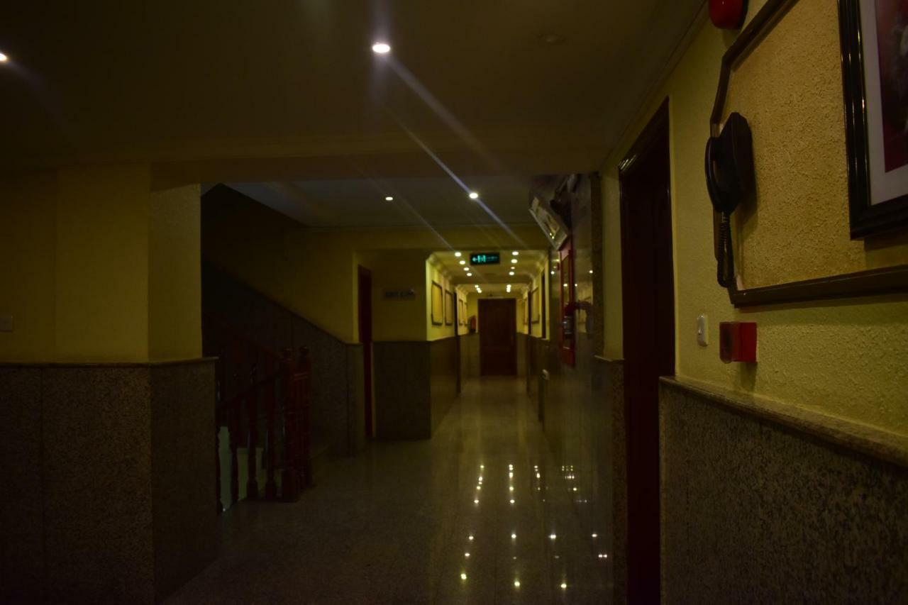 Genac Hotel Янбу Экстерьер фото